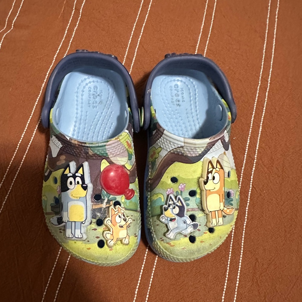 CROCS Toddler Bluey Character Clogs - Blue and Green